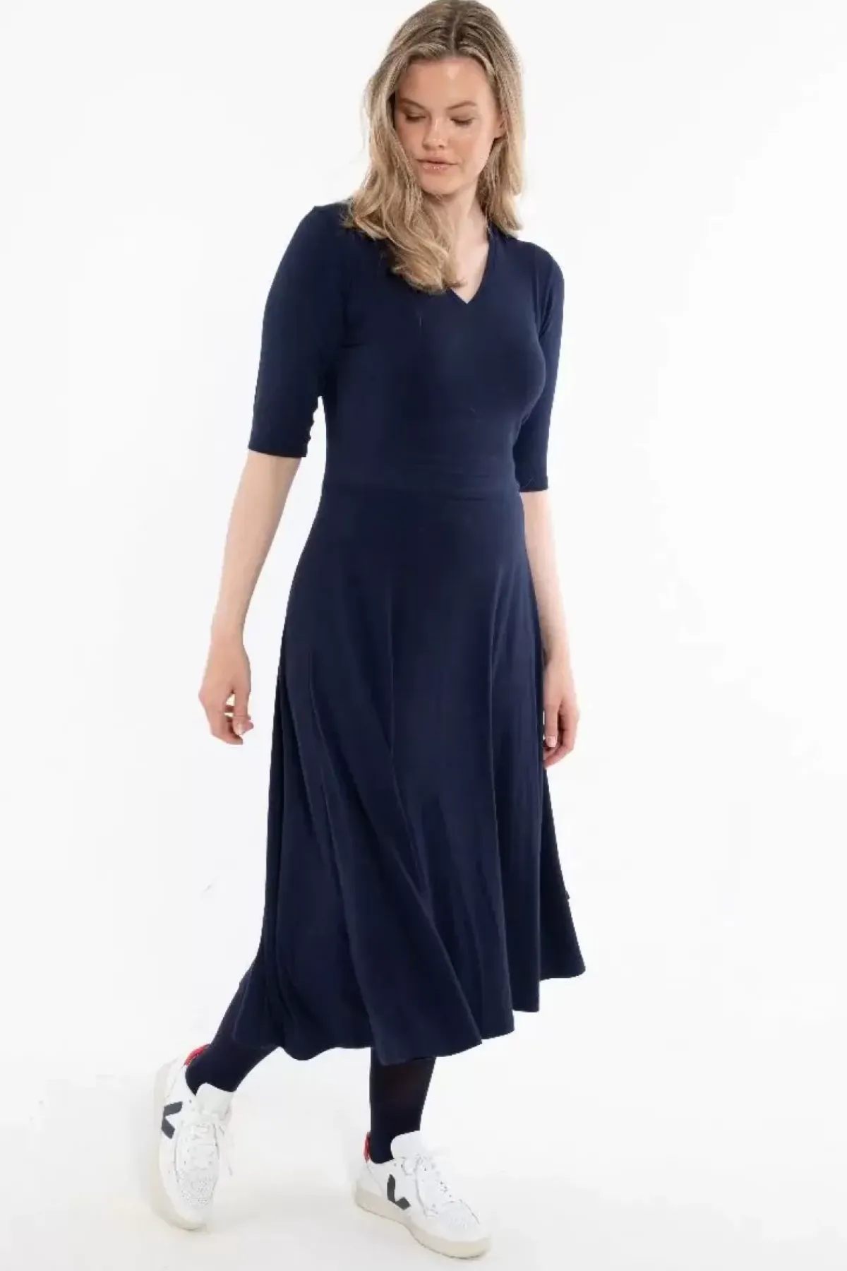Danefæ Kleider>Danandersen Viscose Dress Navy