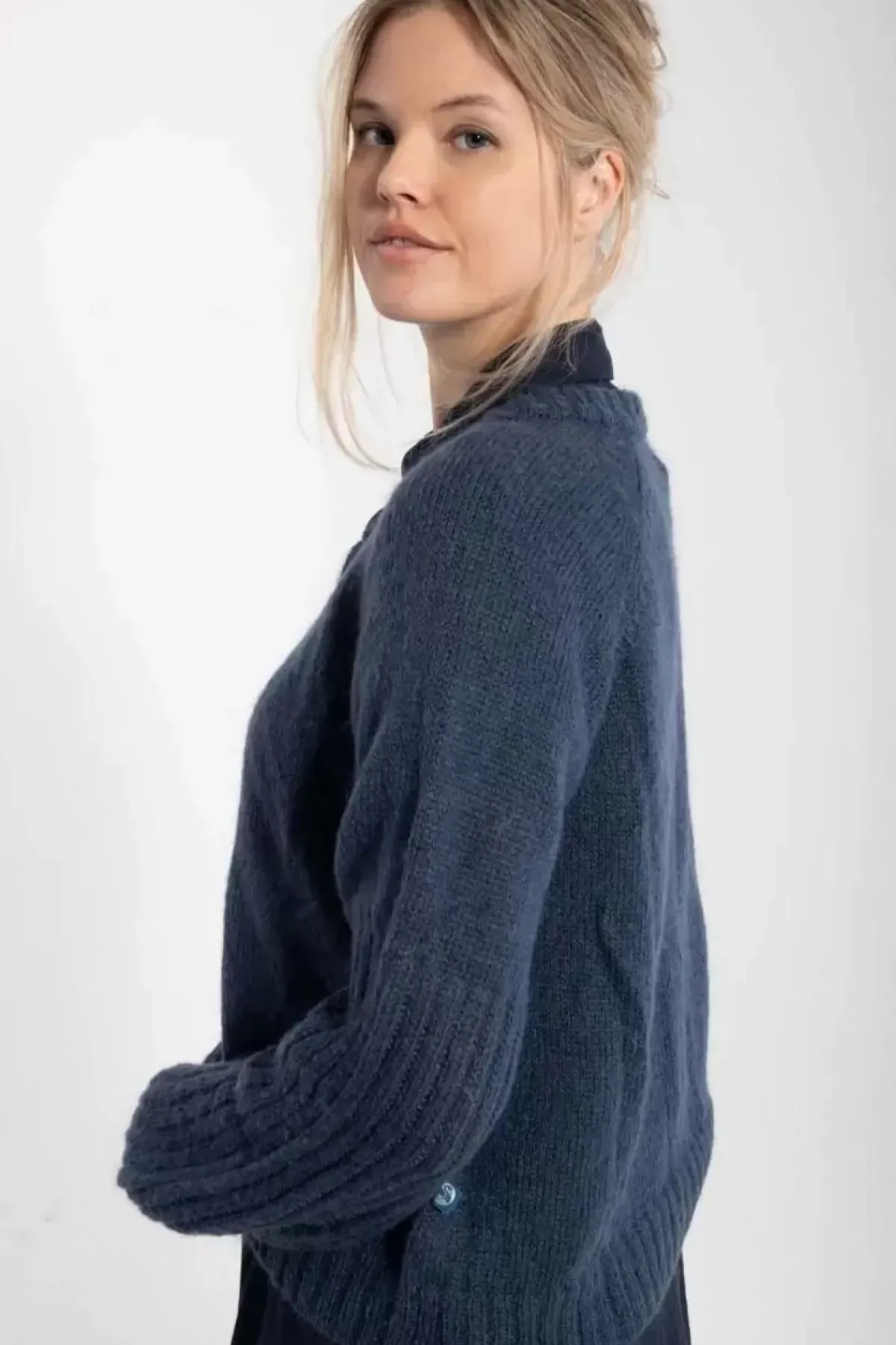 Danefæ Cardigan>Danarnaq Wool Cardigan Marine