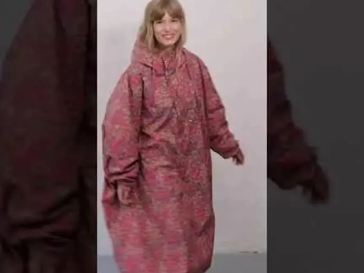 Danefæ Regenjacken>Danedream Drops Rain Poncho Berrygood Pink