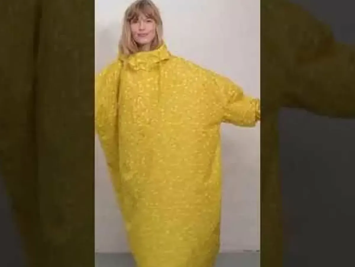 Danefæ Regenjacken>Danedream Drops Rain Poncho Dark Yellow Fleurie