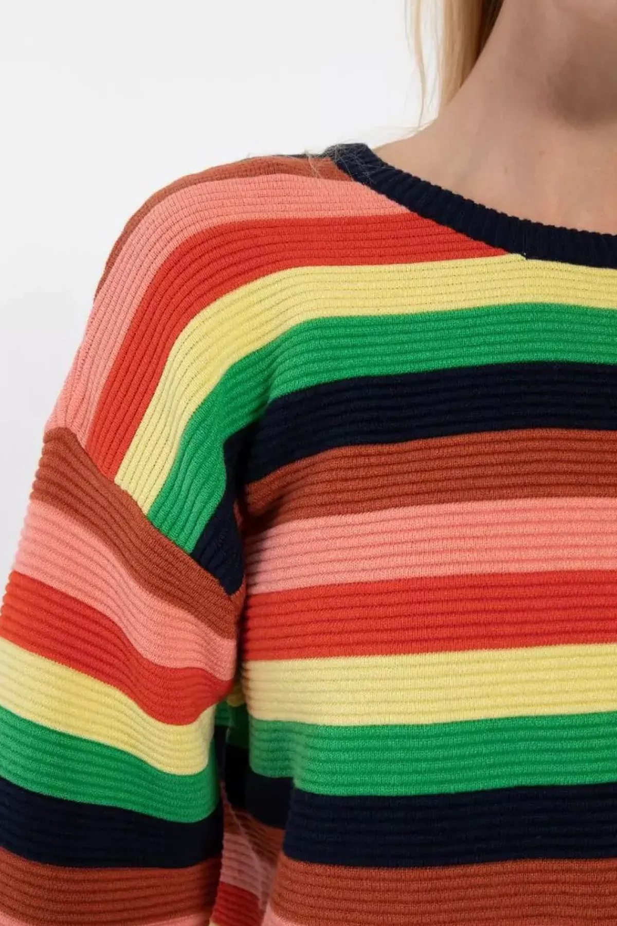 Danefæ Strickwaren>Danegold 3D Crotchet Knit Sweater Multicolor 2