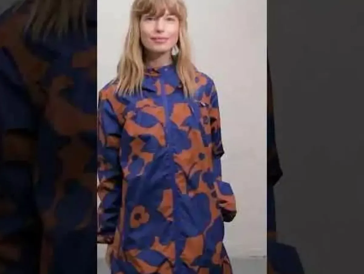 Danefæ Regenjacken>Danehelen Rainjacket Occer/Royal Blue Bloom Boom