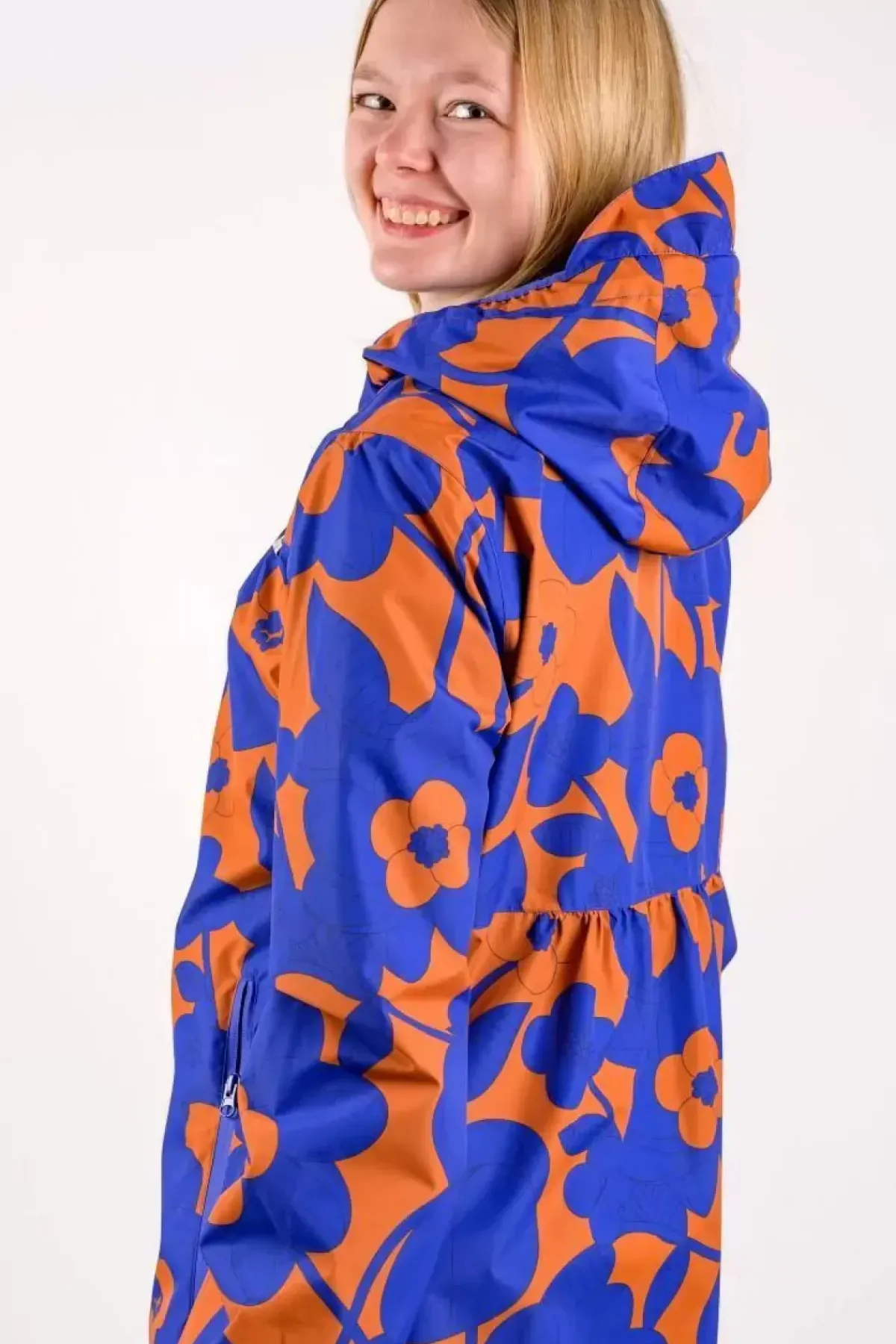 Danefæ Regenjacken>Danehelen Rainjacket Occer/Royal Blue Bloom Boom