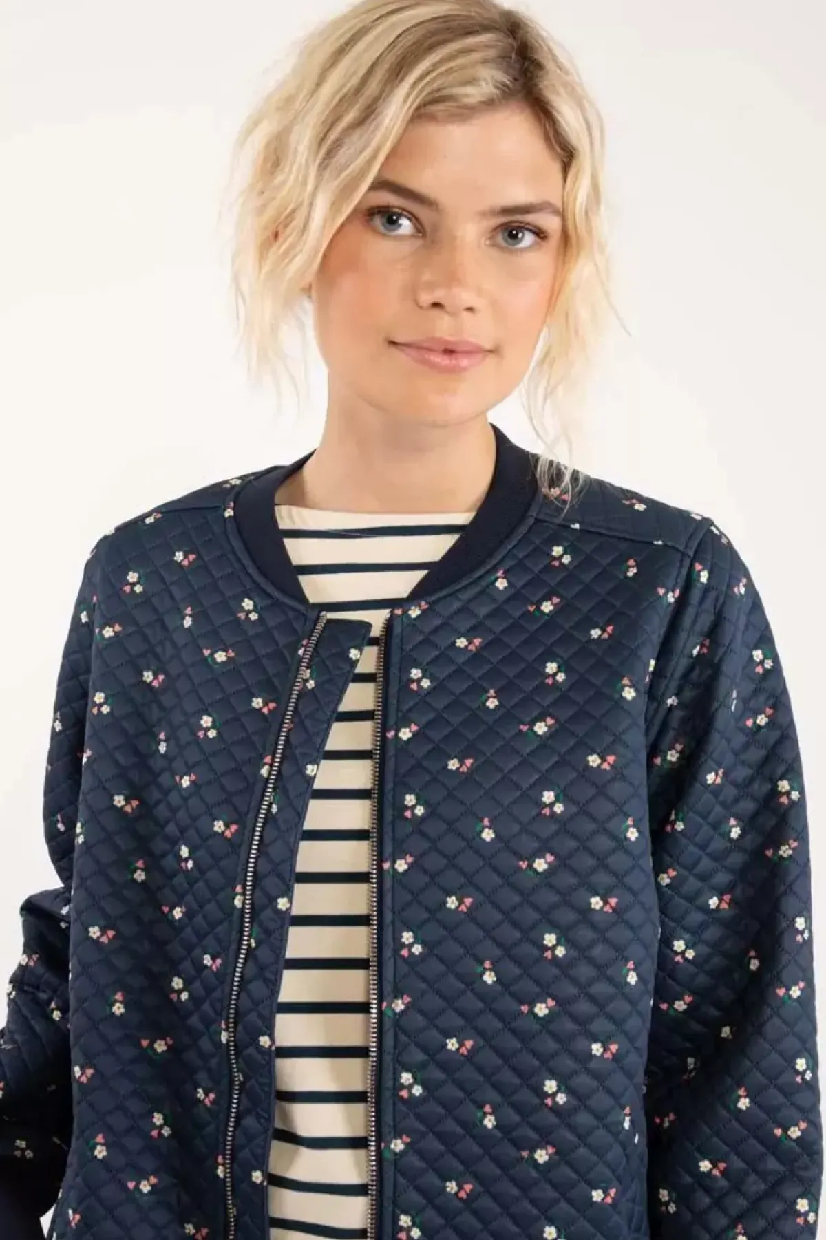 Danefæ Thermokleidung>Danehella Thermo Coat Navy Mini Flower