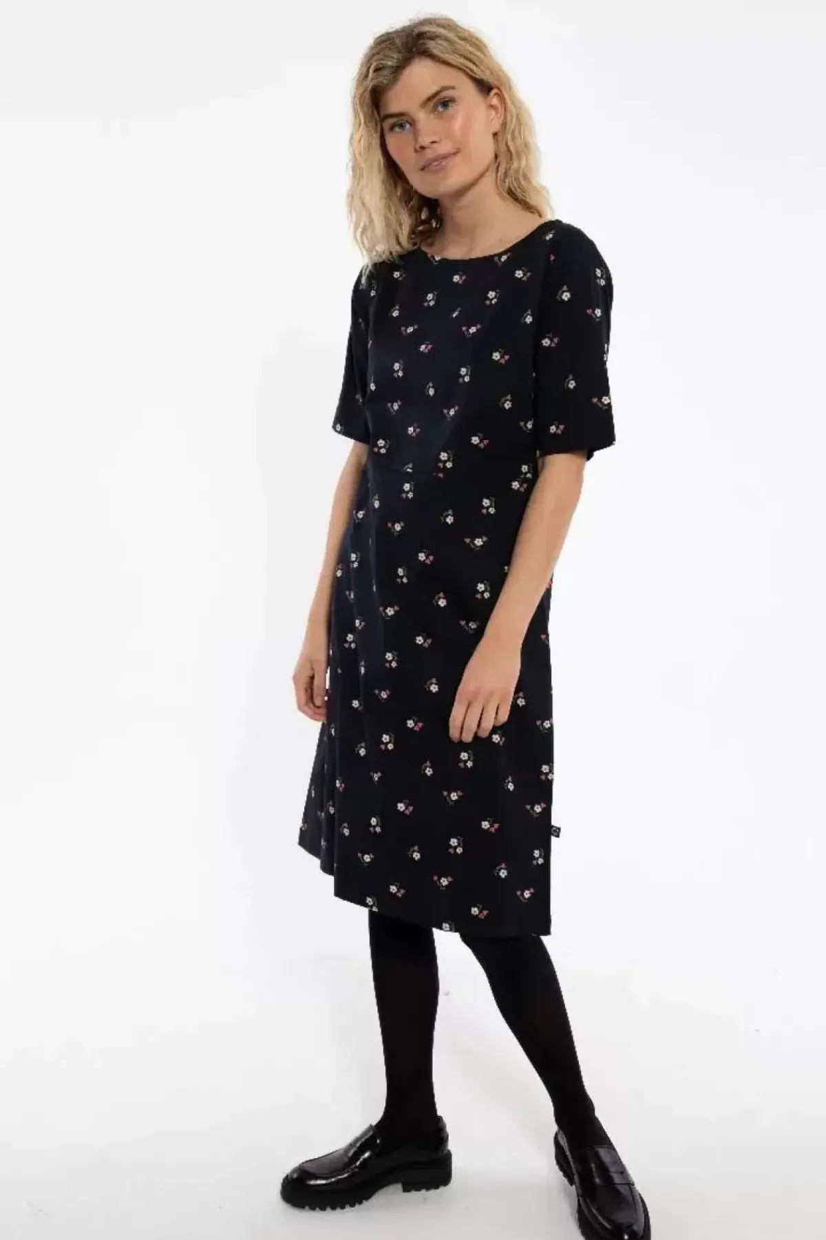 Danefæ Kleider>Danehyacinth Dress Black Miniflower