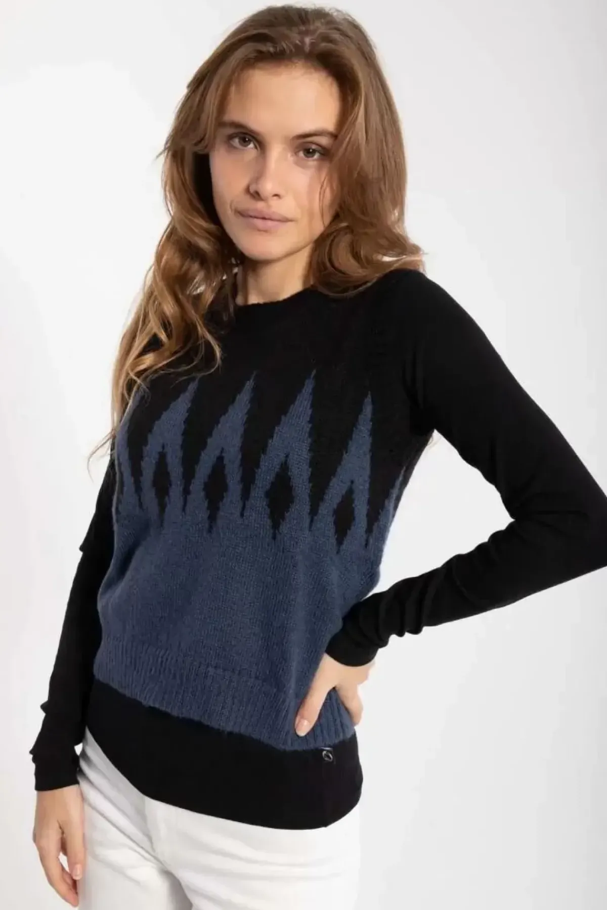 Danefæ Strickwaren>Daneklaksvik Icicles Vest Black/Marine