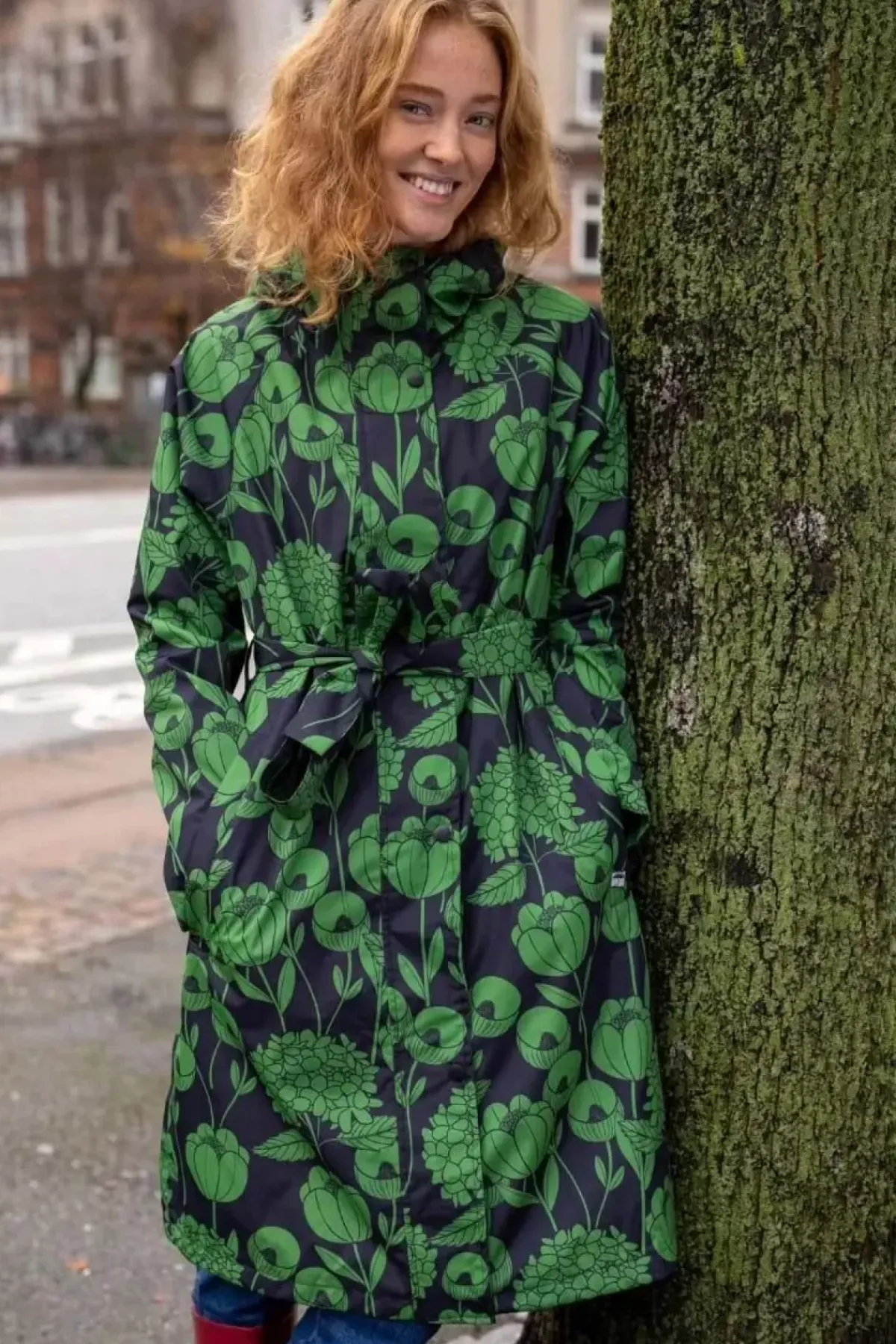 Danefæ Regenjacken>Danelisabeth Raincoat Black/Green Hortensia