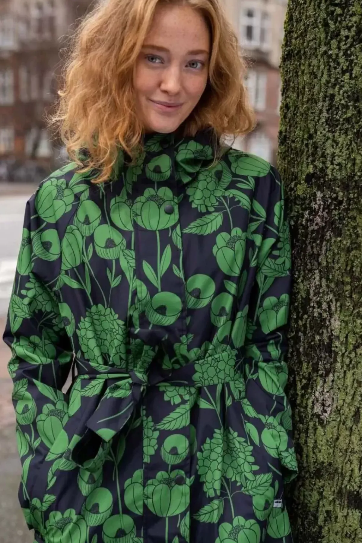 Danefæ Regenjacken>Danelisabeth Raincoat Black/Green Hortensia