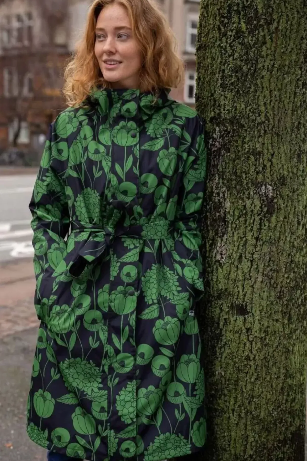 Danefæ Regenjacken>Danelisabeth Raincoat Black/Green Hortensia