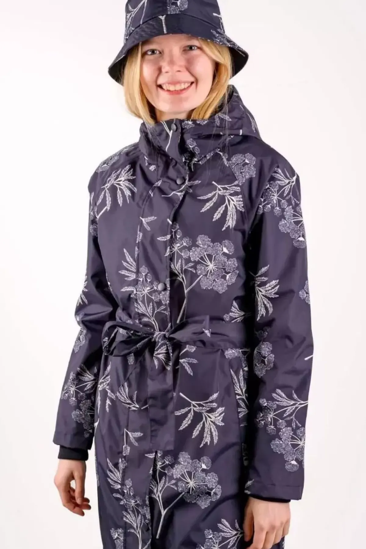 Danefæ Regenjacken>Danelisabeth Raincoat Black Hemlock