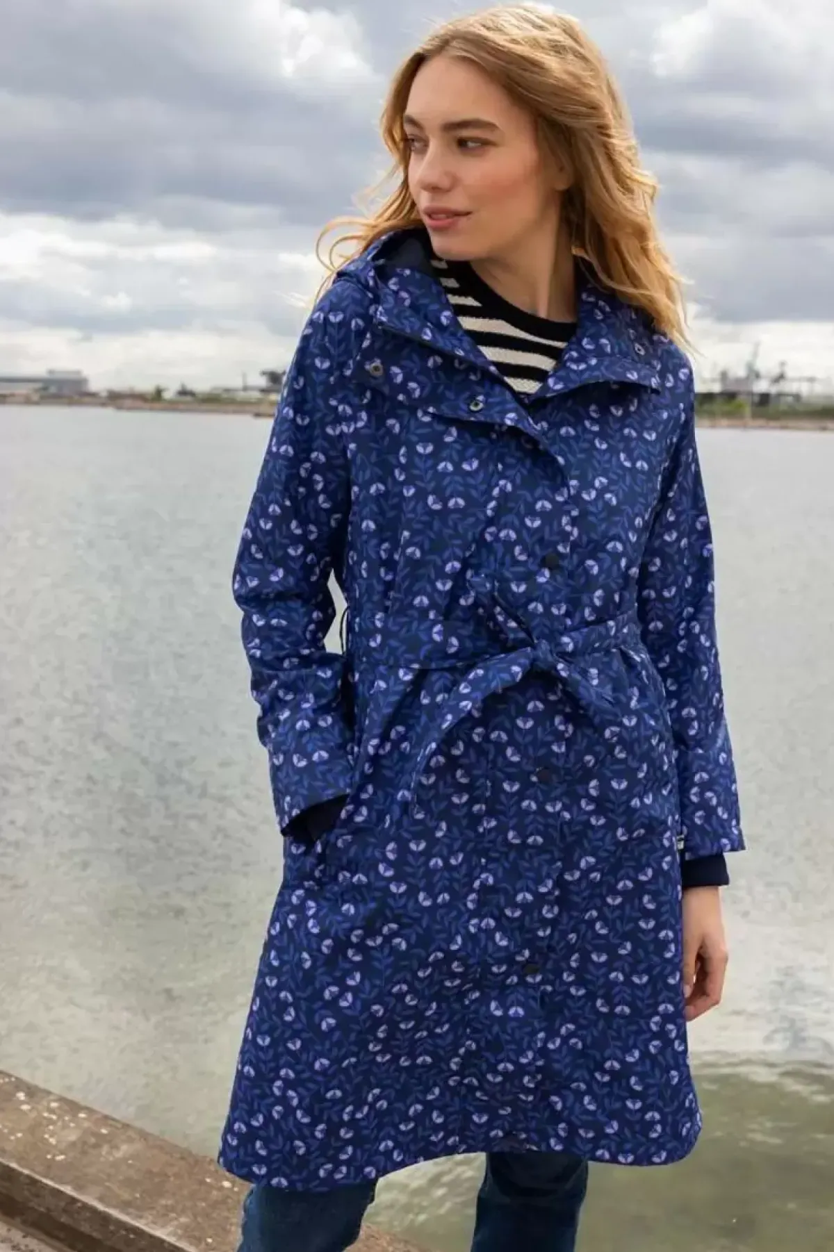 Danefæ Regenjacken>Danelisabeth Raincoat Navy/Lilac Fleurie
