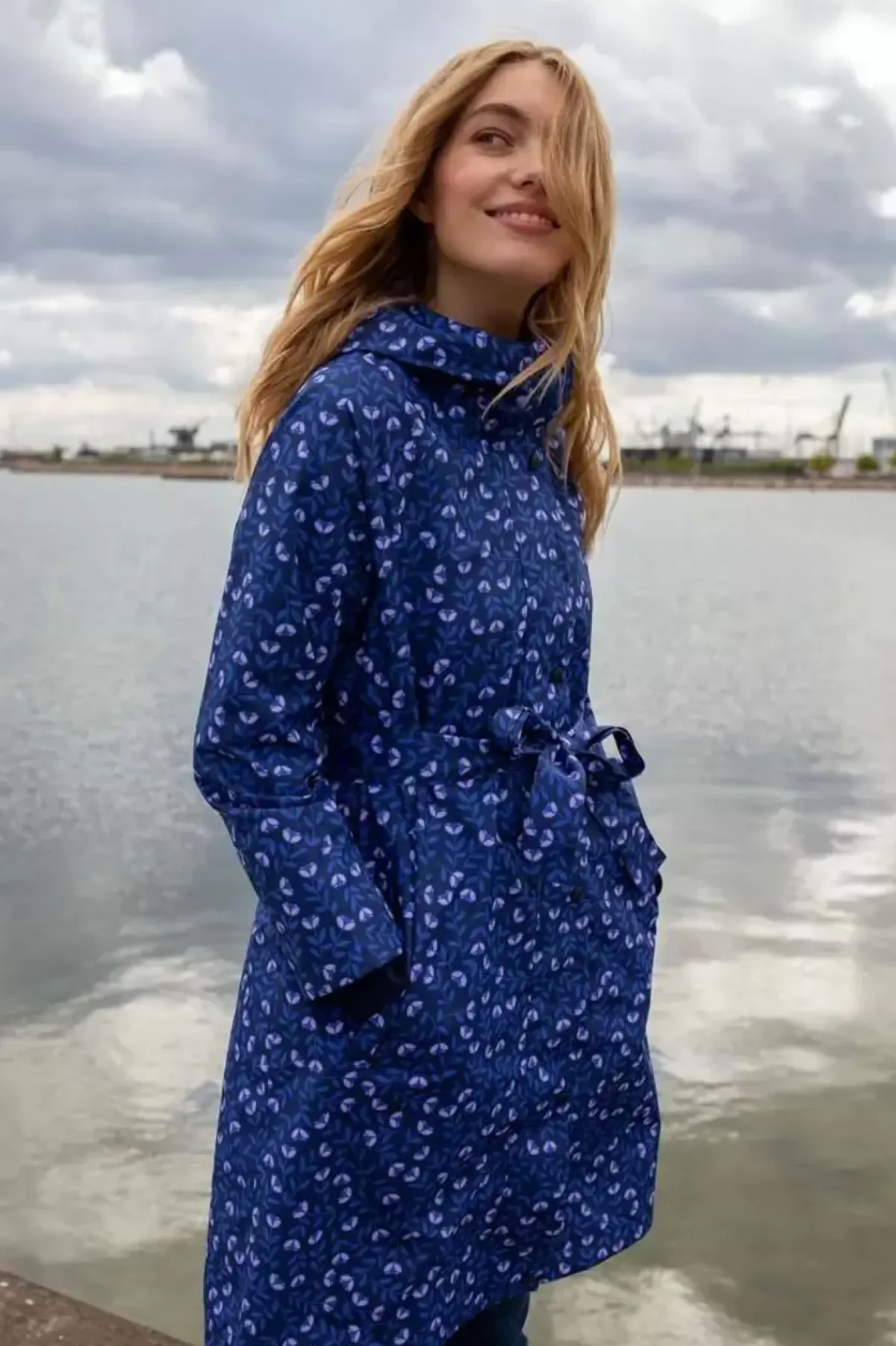 Danefæ Regenjacken>Danelisabeth Raincoat Navy/Lilac Fleurie