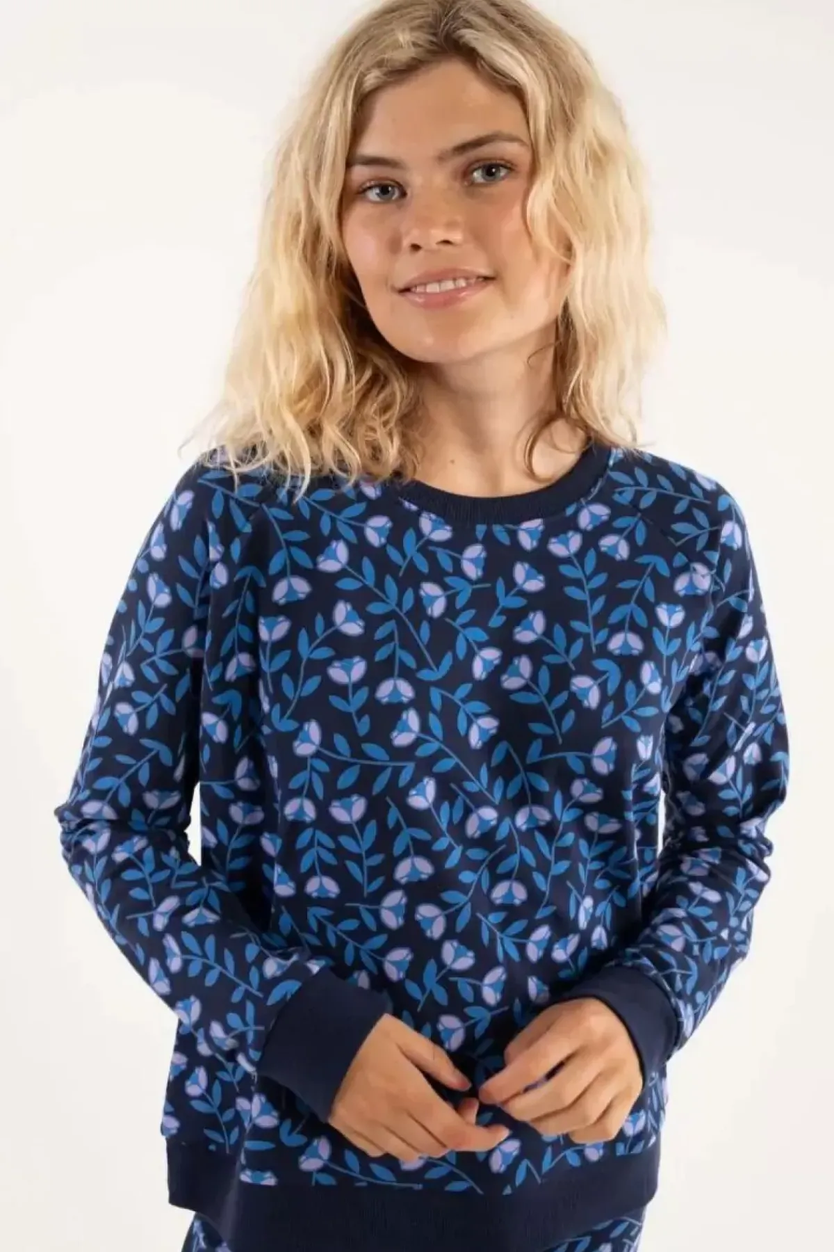Danefæ Sweatshirts>Danemoster Sweat Navy/Blue Fleurie