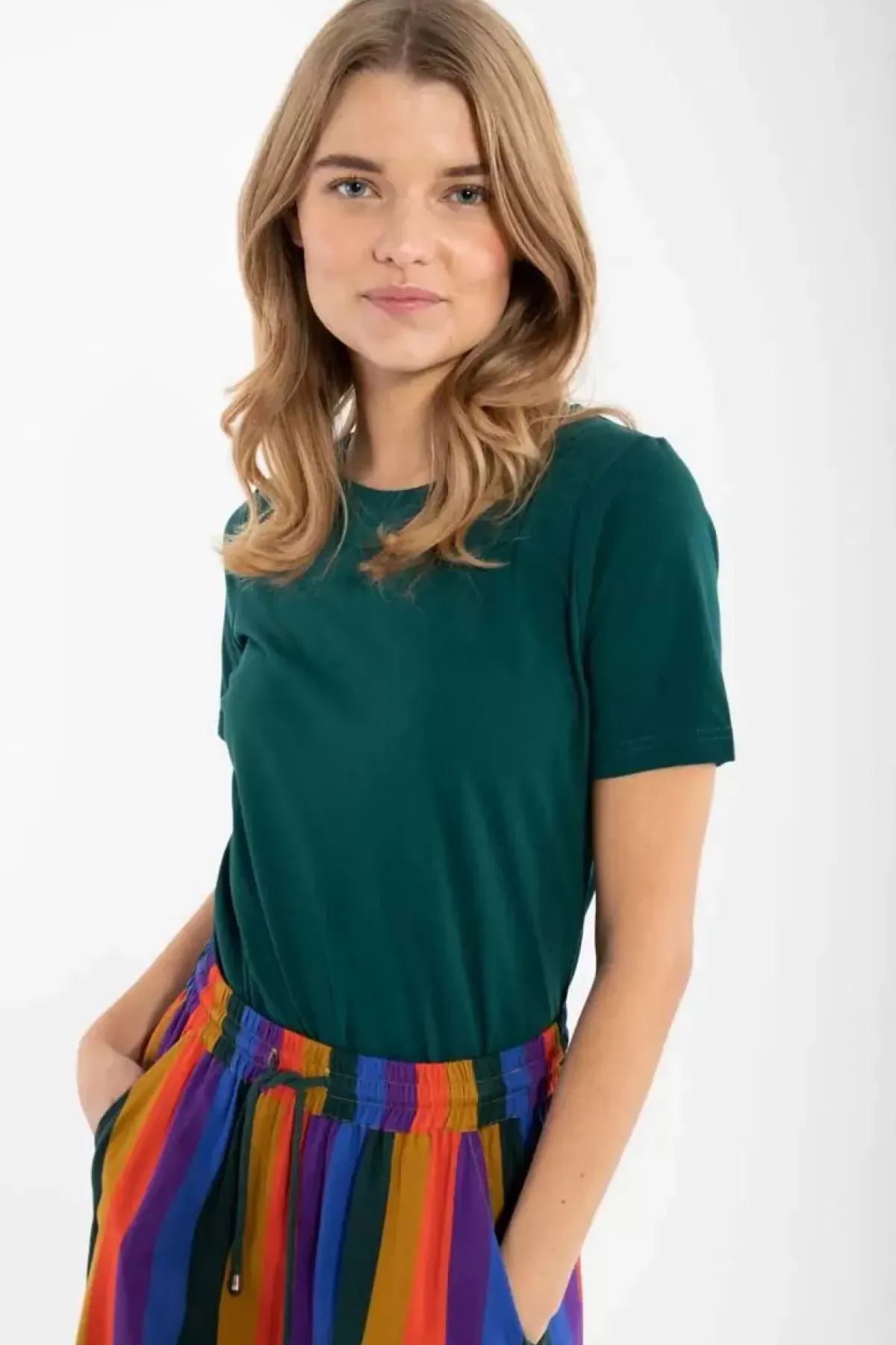 Danefæ T-Shirts>Danesister Basic Tee Dark Duck