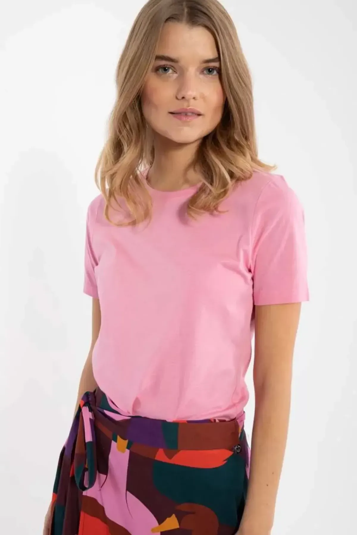 Danefæ T-Shirts>Danesister Basic Tee Lovely Rose
