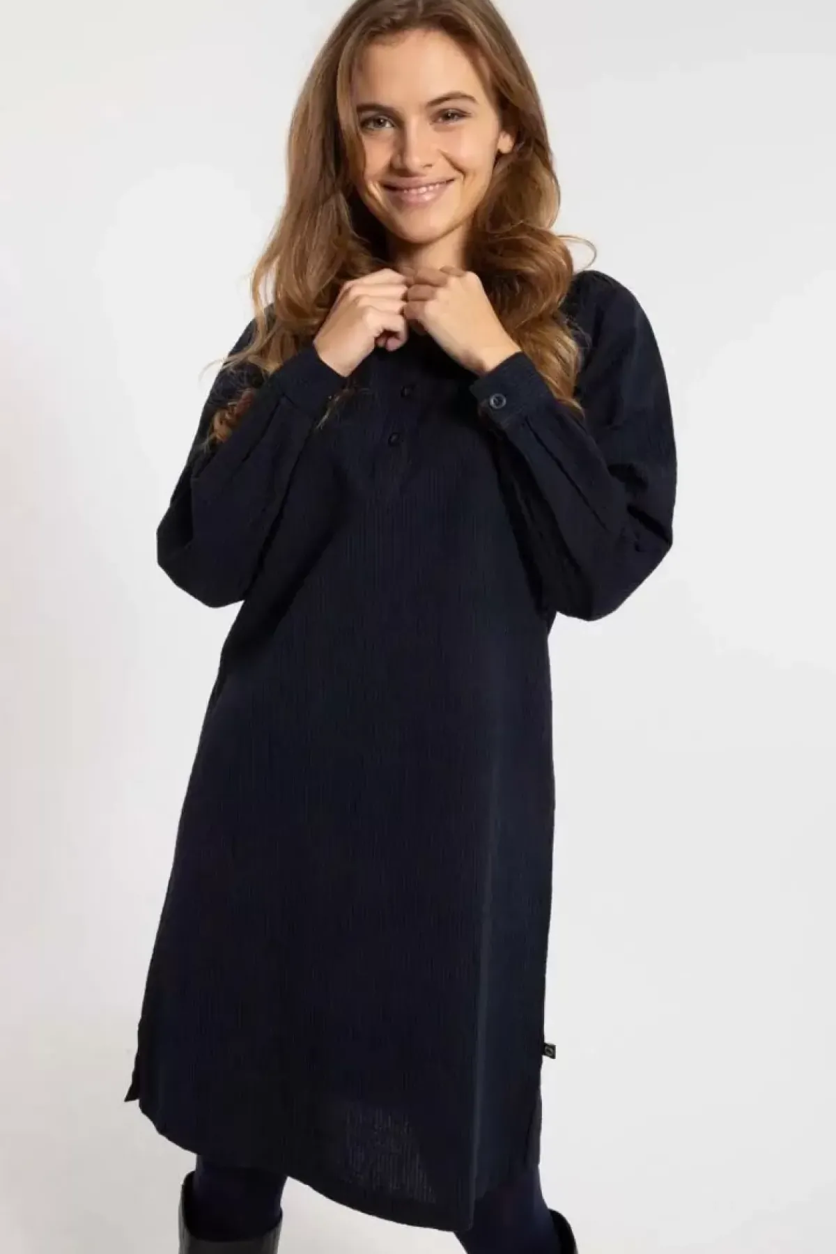 Danefæ Kleider>Danesocial Seersucker Dress Black/Marine