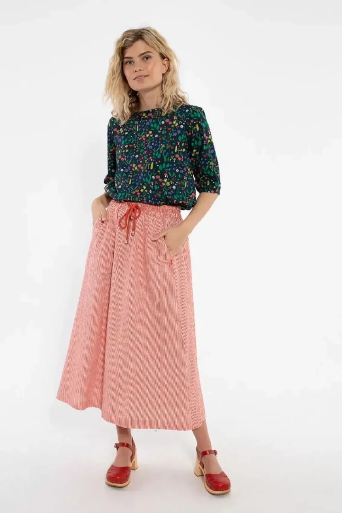 Danefæ Röcke>Danespresso Searsucker Skirt Bright Red/Chalk