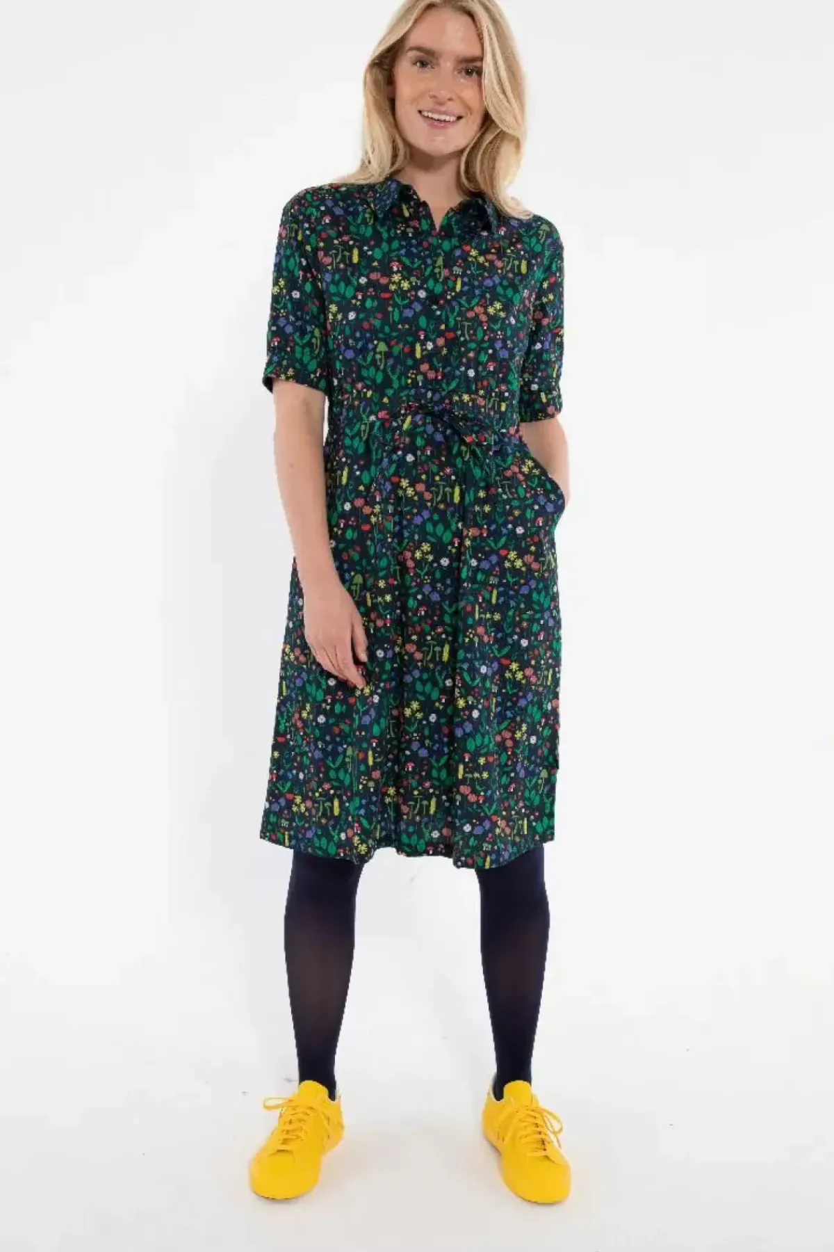 Danefæ Kleider>Danesusanne Poplin Dress Dk Navy Botanical