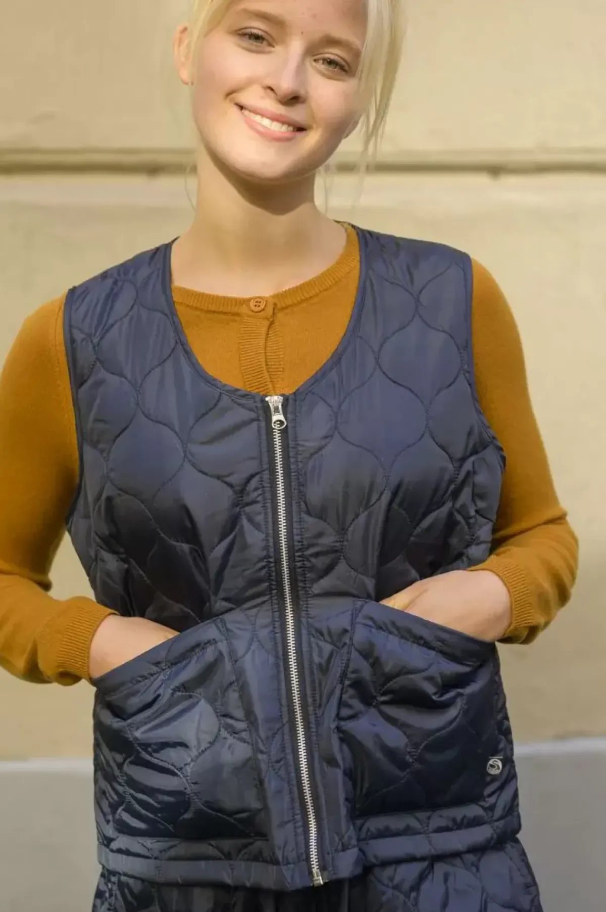 Danefæ Thermokleidung>Ess - Anholt Midlayer Thermo Vest Navy