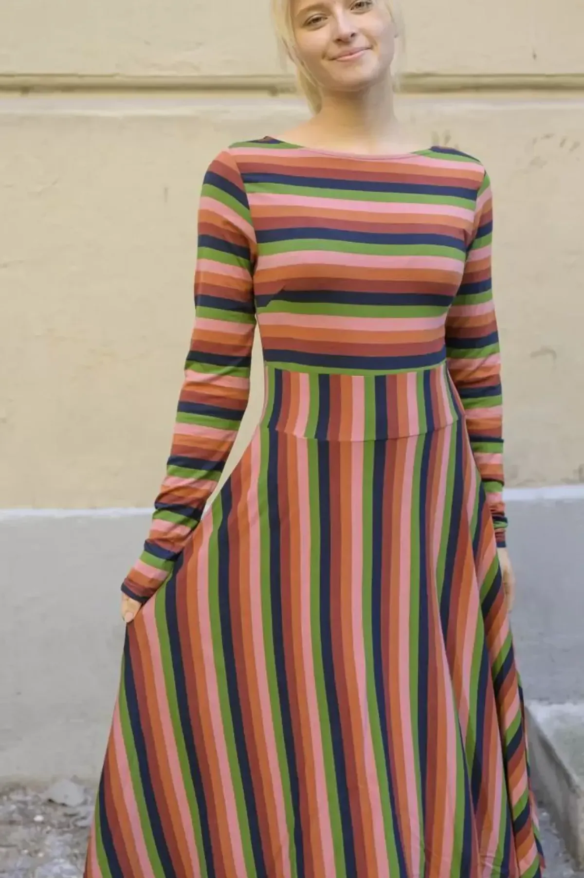 Danefæ Kleider>Ess - Sisse Wool Dress Comfort Stripe