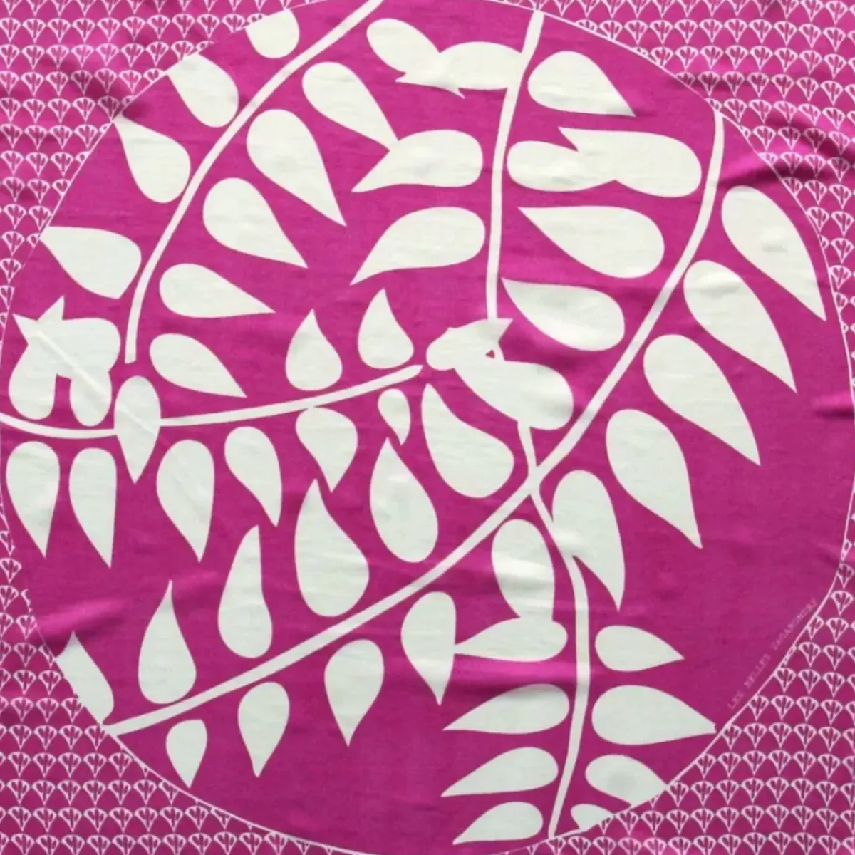 Danefæ Schals>Les Belles Vagabondes Mini Silk Scarf Ficus Fuchsia