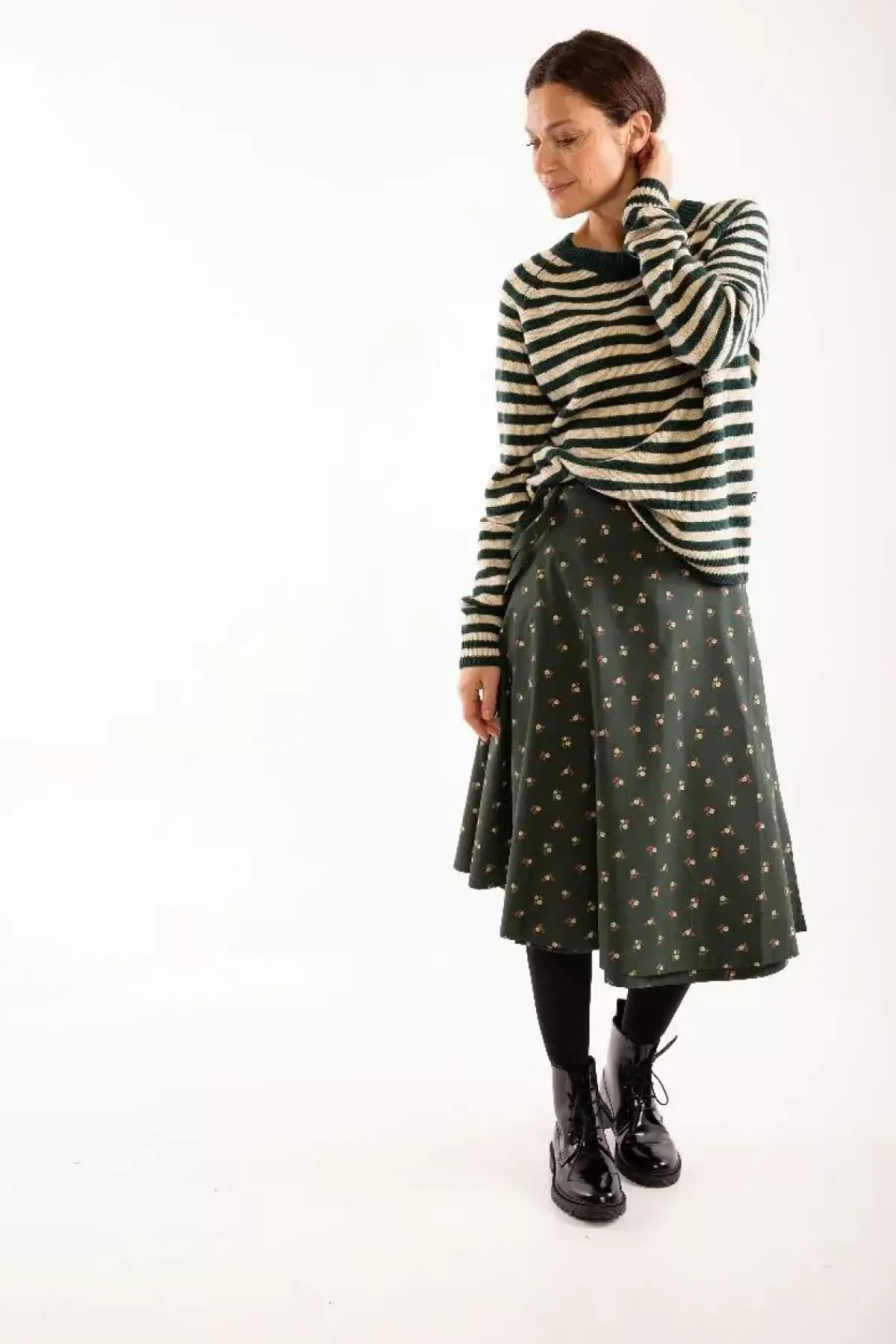 Danefæ Röcke>Organic - Danemikkelsen Skirt Black Green Miniflower