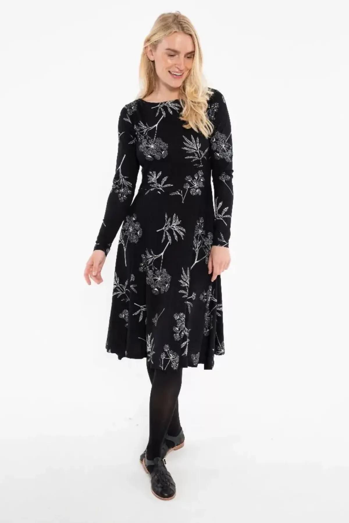 Danefæ Kleider>Organic - Danesigrid Viscose Slub Dress Black Hemlock