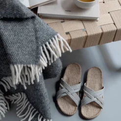 Danefæ Sandalen>Shangies Women White Stripes